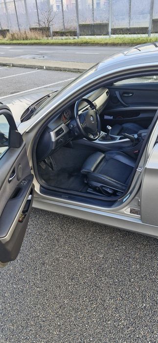 Bmw E90 325I Super stan, bez wkładu, raport autoDNA