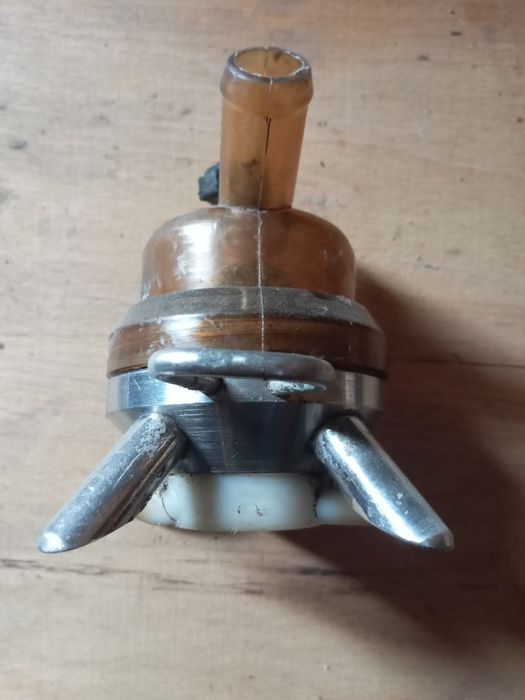 Продам колектор доїльного апарату