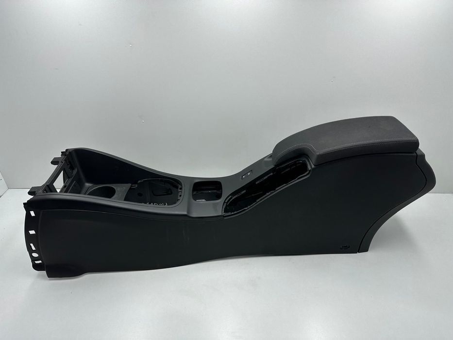 Consola Central + Apoio Braço - Renault Megane III (2013)