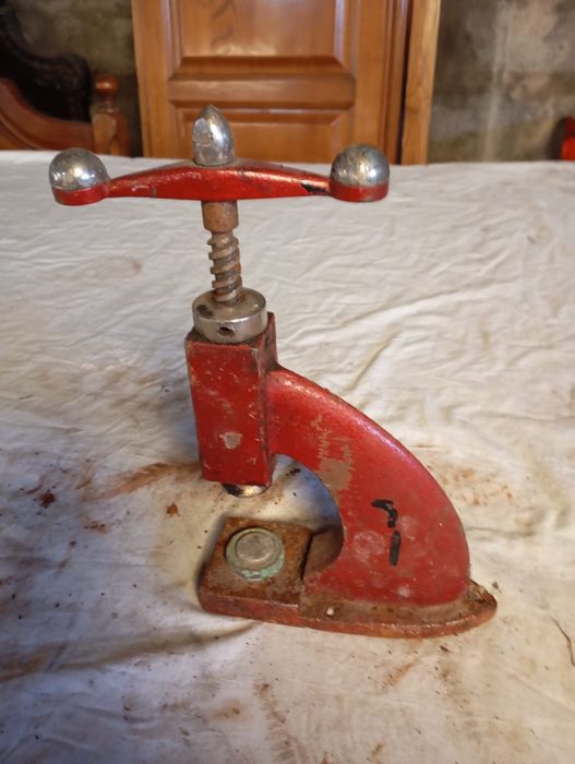 Peça artesanato  bom estado