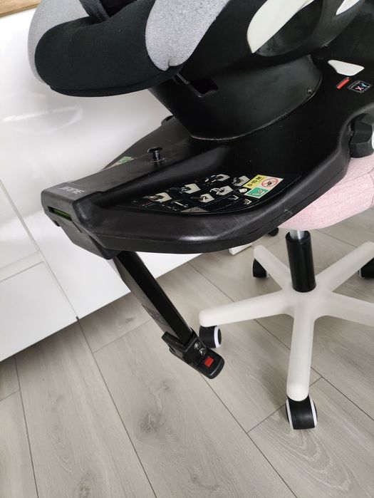 Fotelik samochodowy obrotowy Jane Gravity