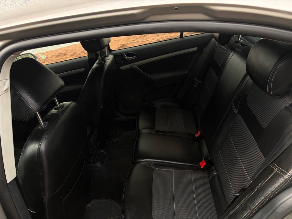 Skoda Octavia 2008 VIN TMBCA41Z58B153410 фото оголошення 6 з 8