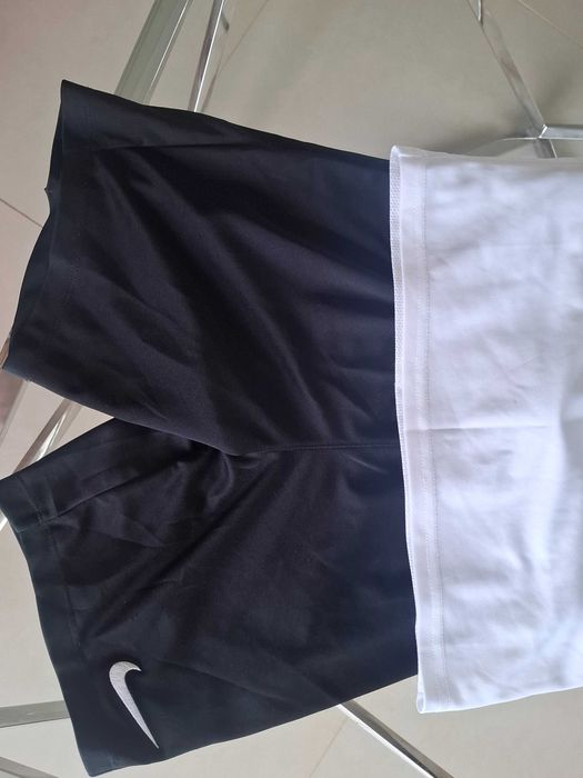 Komplet Nike 137-147 biało czarny