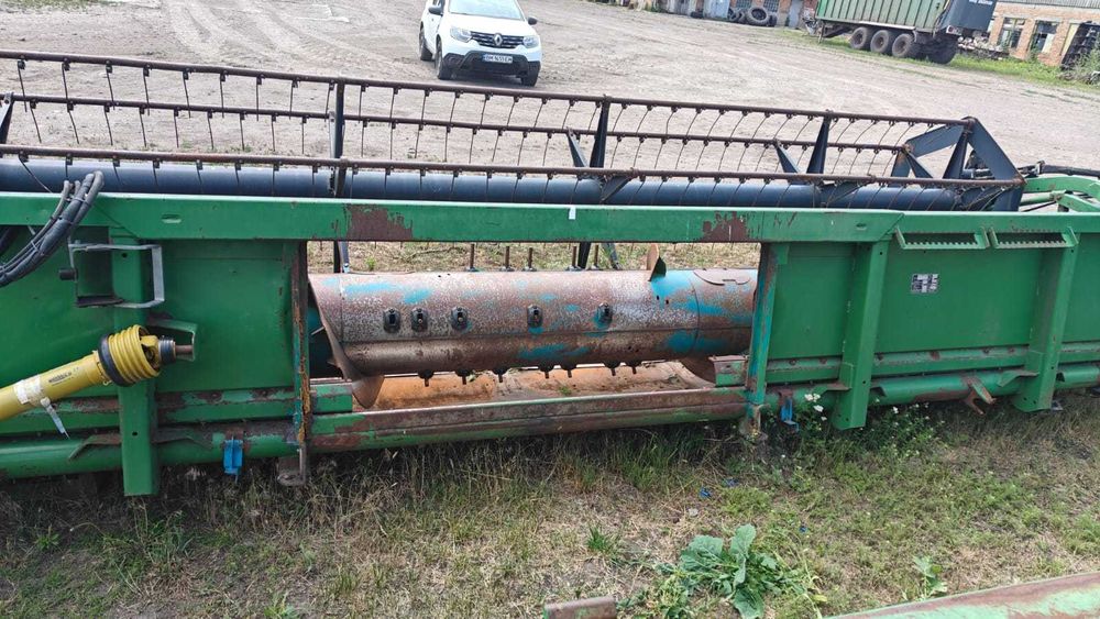 Жниварка зернова John Deere 622R 2002