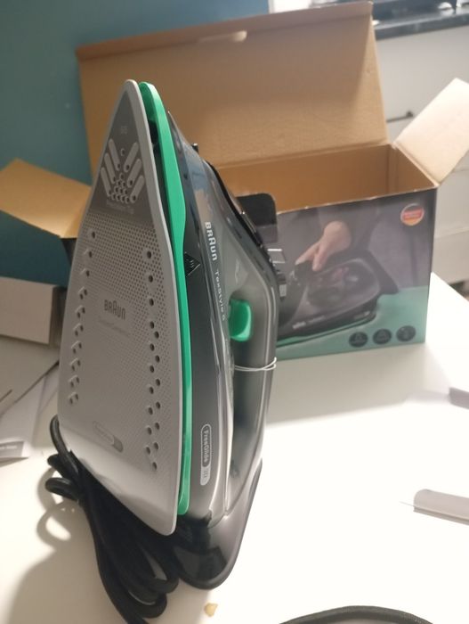 Ferro de engomar Novo, Nunca usado - Braun TexStyle 5