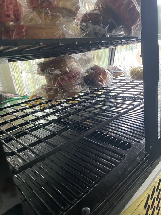 Холодильна вітрина