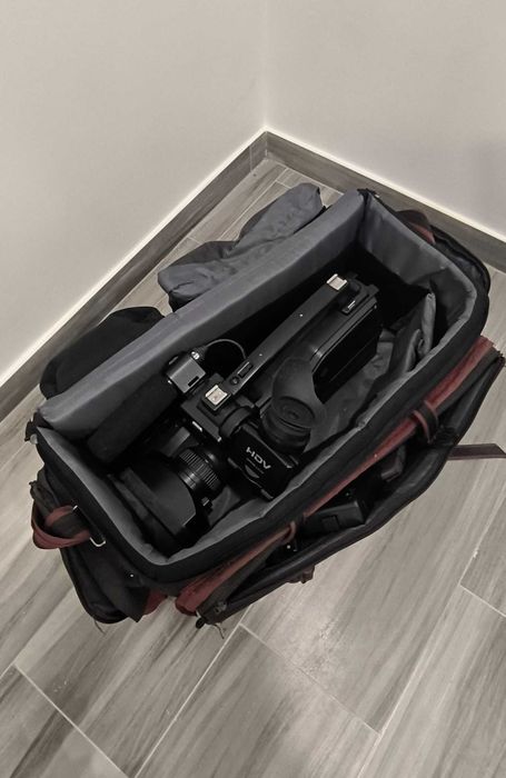 Kit Câmara de Vídeo Profissional Sony HVR-HD1000E + Acessórios