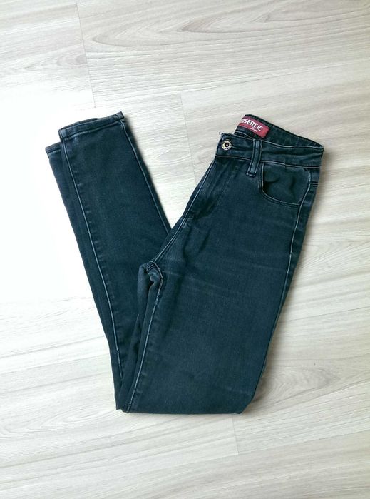 Damskie spodnie rurki jeansy czarne grafitowe slim skinny fit 26