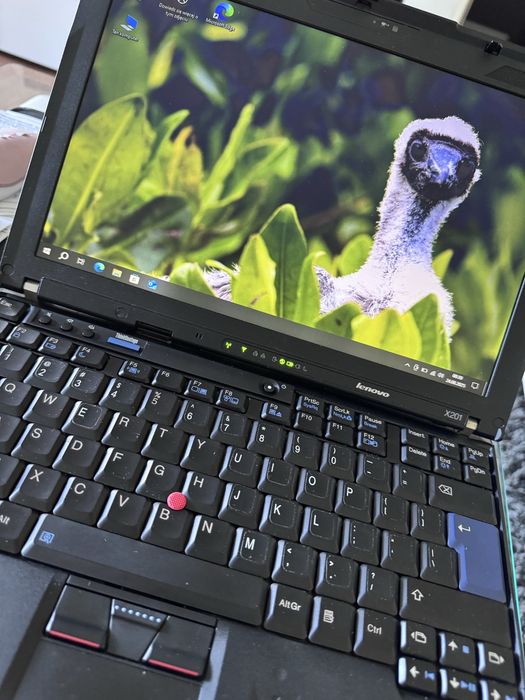Laptop z bazą LENOVO X201