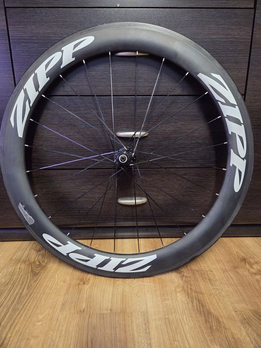 Koła karbonowe zipp