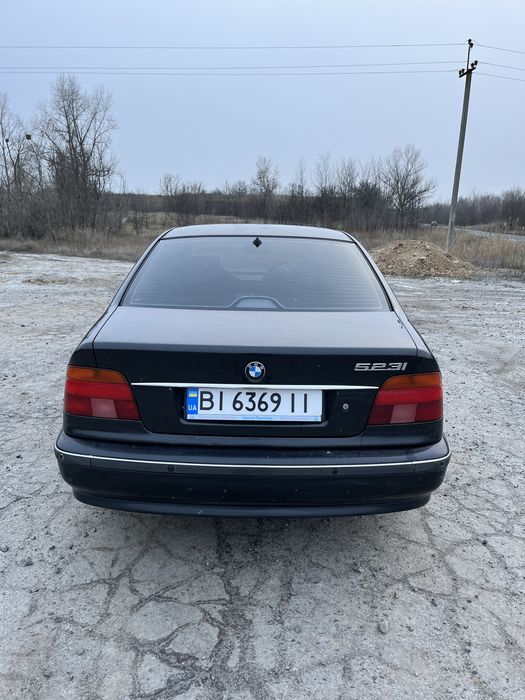 BMW   e39   523i