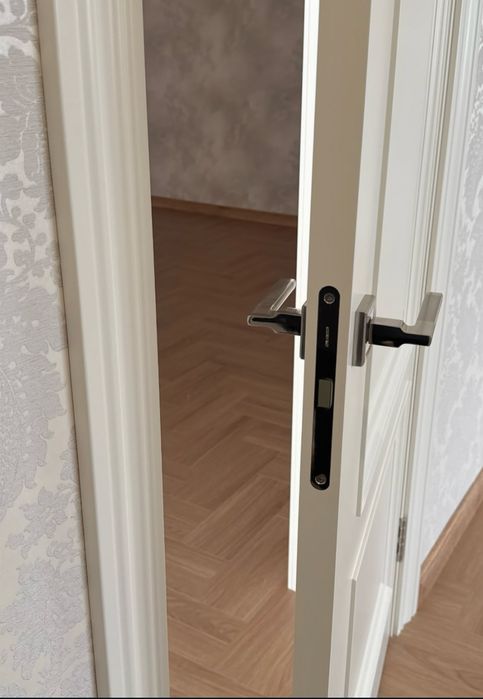 Установка дверей Встановлення та монтаж міжкімнатних дверей