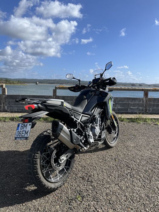 Cfmoto 450 MT com extras