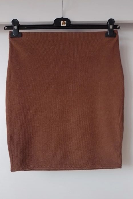 Brązowa prążkowana spódnica rozm S