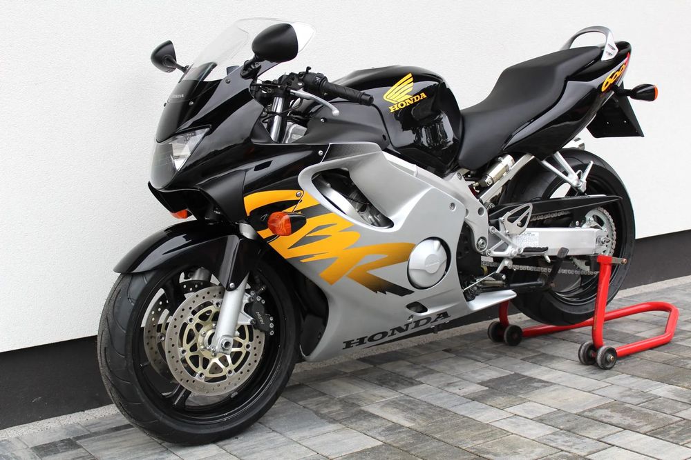 Honda CBR 600 F4#PięknyStan#Bezwypadkowa#19tysKM##zNiemiec# R6 CBR ZX-6R
