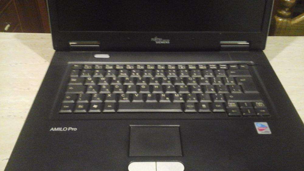 Laptop FUJITSU SIEMENS Amilo Pro V2085 W całości lub na części