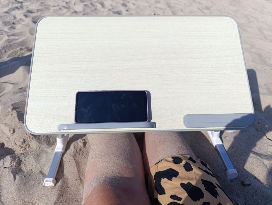 Столик для ноутбука і т.п. 52х30см