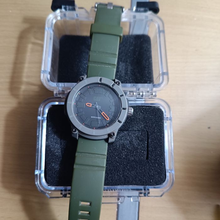 Varios relogios Timberland,Swatch....