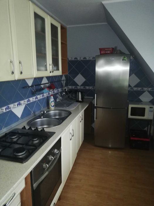 Tanie noclegi - Leszno Hostel pokoje - Parking pod domem