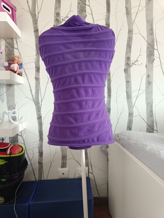 Cabide Busto de menina roxo