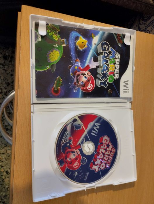 Super Mario Galaxy [Wii] + Super Smash Brothers(3ds)
