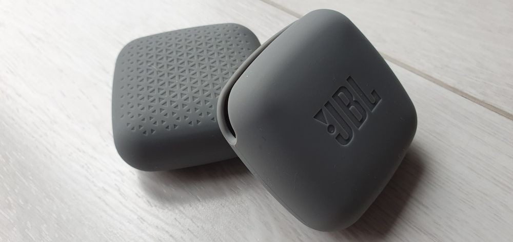 Jbl etui silikonowe słuchawek contour 2 cena za 2sztuki