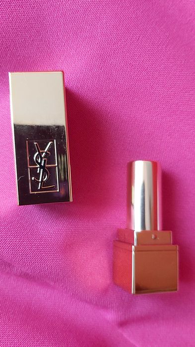 Sprzedam nowa szminka w kolorze róży