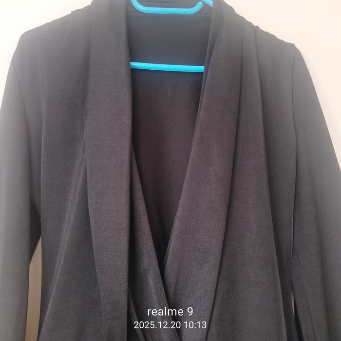 Czarny krótki kombinezon