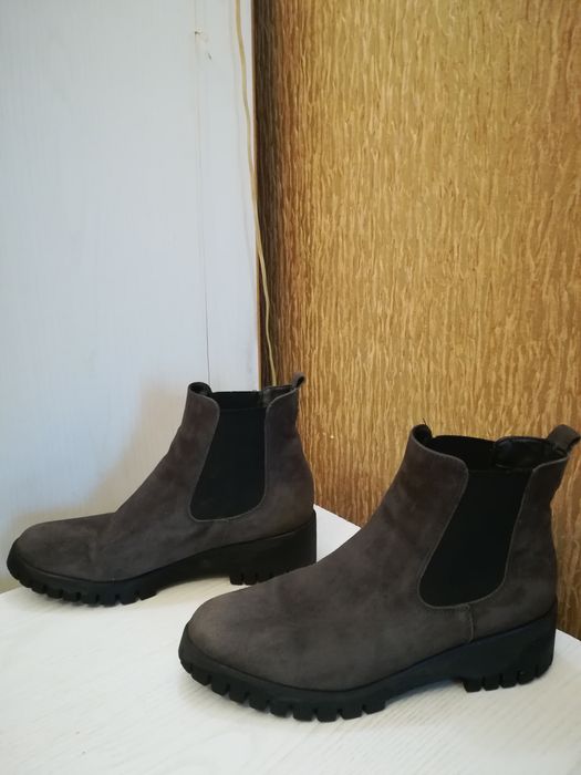 Женские демисезонные ботинки