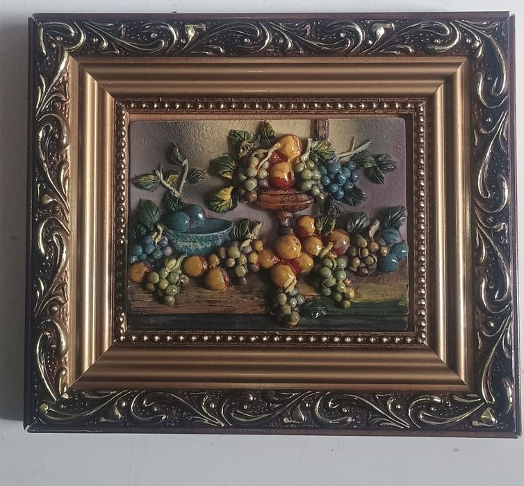 Картина барельєф  фрукти.