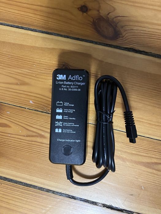 Ładowarka Adflo 833111