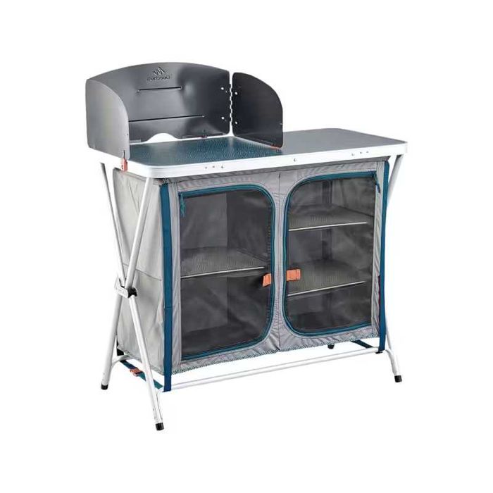 Material diverso para prática de campismo