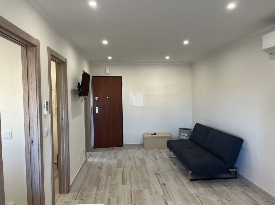 Arrenda-se Apartamento T1+1
