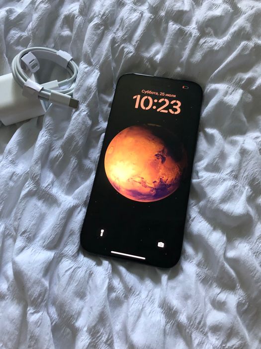 Продаю iPhone 15 Pro Max 256GB