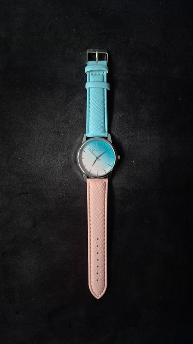 Pastelowy zegarek