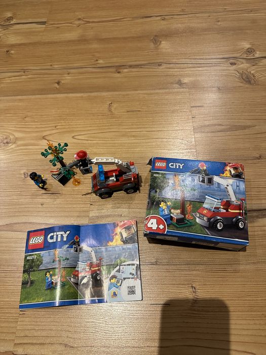 Klocki LEGO City 60212 Płonący grill.