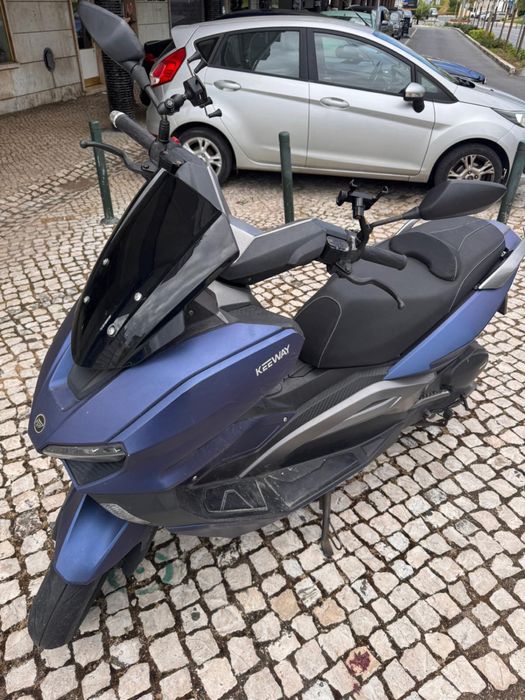 Moto scooter 2023