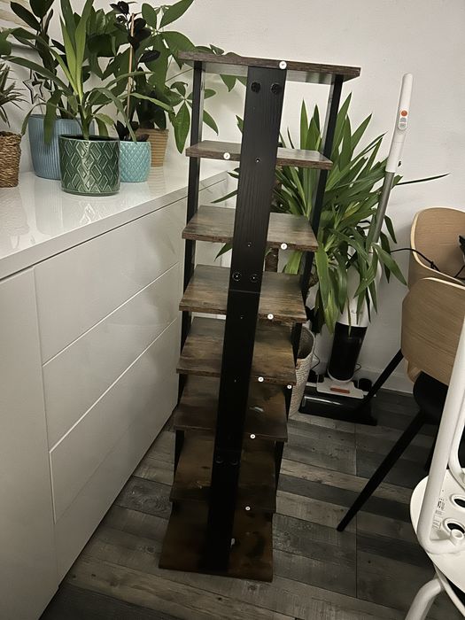 Regał nowy stabilny