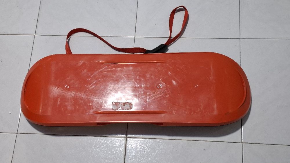 Snowskate preto e vermelho - Criança