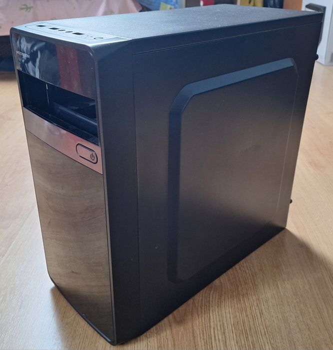 Mały komputer stacjonarny