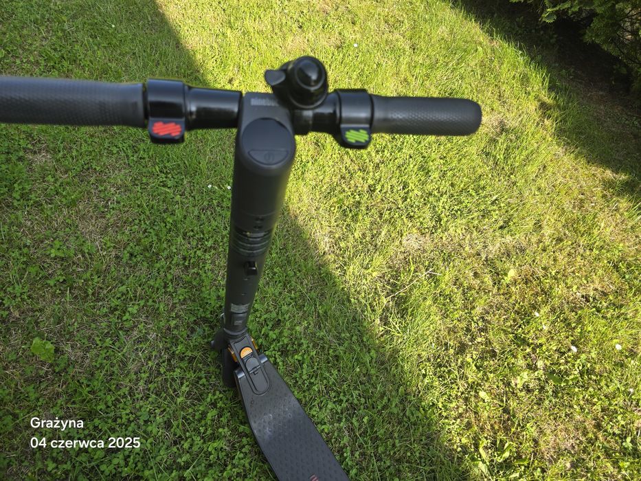 Hulajnoga elektryczna Ninebot by Segway  E25E na gwarancji