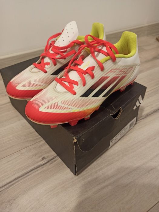 Buty korki adidas 40