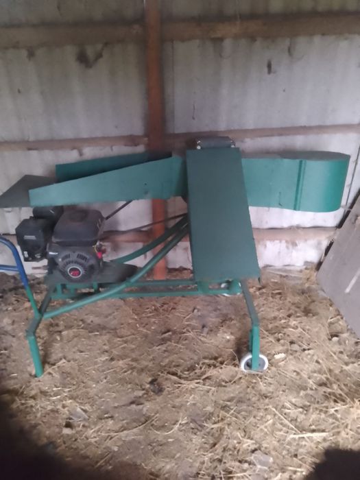 Продам гілкоруб з дровоколом.