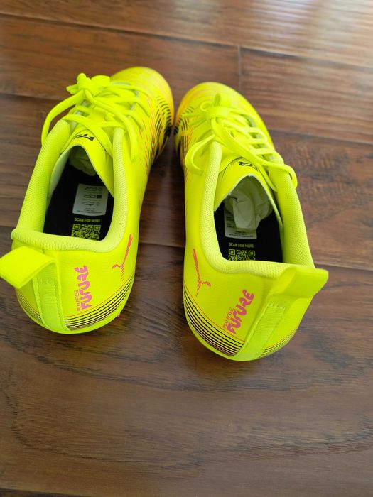 Нові Puma футбольні бутси для хлопчика 38 розмір