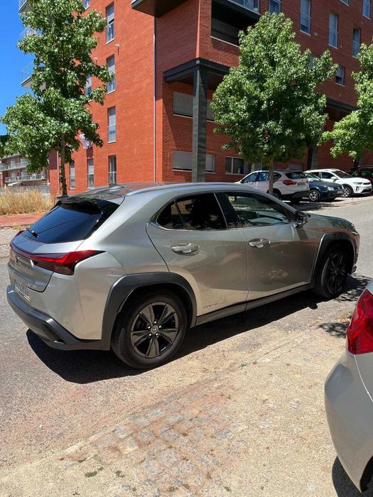 LEXUS UX 250 h Premium