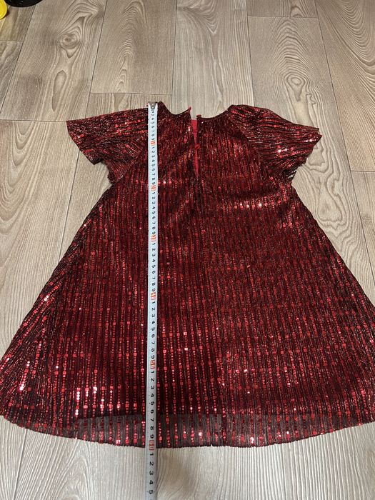 Святкова сукня 4-5 років 110-116 блискуча сукня