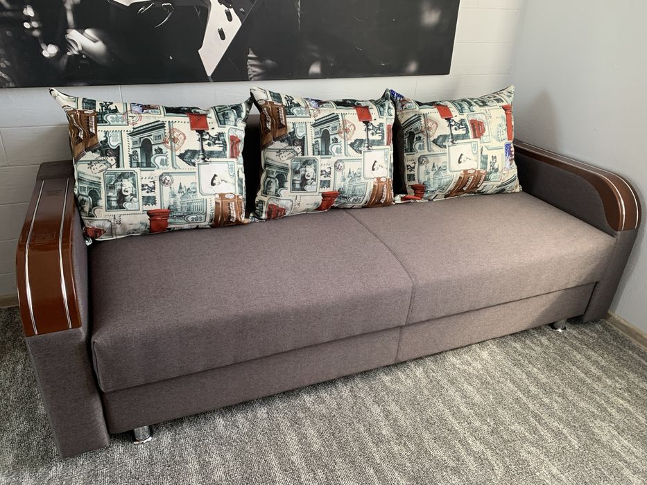 Срочно!!! Диван  150*190( возможна доставка)