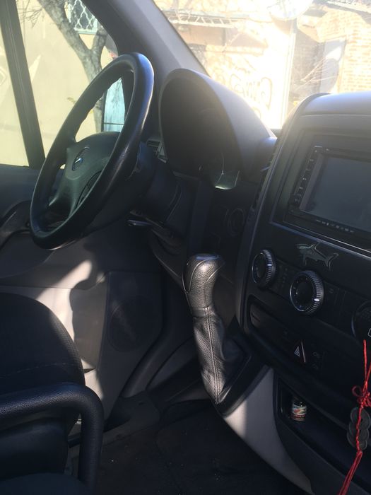 Продам Sprinter 211