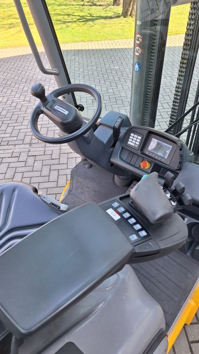 Jungheinrich TFG 316 z 2019r stan BDB UDT TRIPLEX wózek widłowy