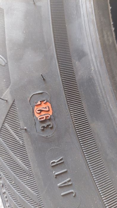 Pneus Goodyear 215/55 R18